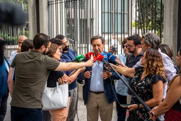 Body and Planas address the EU-US tariff agreement with the agri-food sector The national president of ASAJA, Pedro Barato, gives statements to the media after a meeting with the ministers of Economy and Agriculture, at the headquarters of the Ministry of Economy, on August 27, 2025, in Madrid Spain The Minister of Economy, Trade and Enterprise, and the Minister of Agriculture, Fisheries and Food, have met with representatives of the agri-food sector in the food products working group to discuss and share information on the trade agreement concluded last week between the United States and the European Union EU 27 AUGUST 2025 BODY PLANS AGRI-FOOD SECTOR EU USA MADRID Madrid Madrid Madrid Espana Copyright: xGabrielxLuengasx 6917882