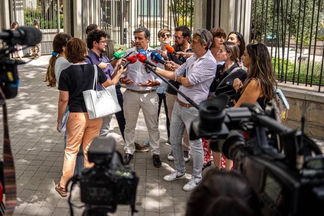 Body and Planas address the EU-US tariff agreement with the agri-food sector The secretary general UPA, Cristóbal Cano, gives statements to the media after a meeting with the ministers of Economy and Agriculture, at the headquarters of the Ministry of Economy, August 27, 2025, in Madrid Spain The Minister of Economy, Trade and Enterprise, and the head of Agriculture, Fisheries and Food, have met with representatives of the agri-food sector in the working group on food products to address and share information on the trade agreement concluded last week between the United States and the European Union EU EU 27 AUGUST 2025, in Madrid Spain, Fisheries and Food, have met with representatives of the agri-food sector in the food products working Copyright: xGabrielxLuengasx 6917891