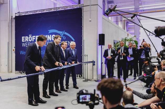 L R Mark Rutte, Secretary General of NATO, Lars Klingbeil, Federal Minister of Finance, Boris Pistorius SPD , Federal Minister of Defense, and Armin Papperger, CEO of Rheinmetall, photographed during the opening of the Rheinmetall plant in Unterluess, 27 08 2025 Photographed on behalf of the Federal Ministry of Finance Unterluess Germany Copyright: xFlorianxGaertner BMFx
