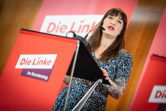 Parliamentary group chairwoman Heidi Reichinnek during her closing statement at the closed meeting of the parliamentary group of the Left Party in Gelsenkirchen Press statement at the end of the closed meeting , Gelsenkirchen NRW Germany PLAZA Hotel Gelsenkirchen