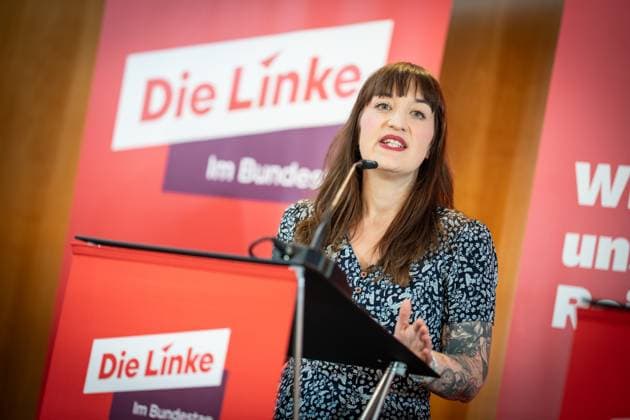 Parliamentary group chairwoman Heidi Reichinnek during her closing statement at the closed meeting of the parliamentary group of the Left Party in Gelsenkirchen Press statement at the end of the closed meeting , Gelsenkirchen NRW Germany PLAZA Hotel Gelsenkirchen