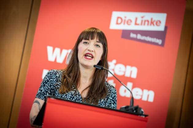 Parliamentary group chairwoman Heidi Reichinnek during her closing statement at the closed meeting of the parliamentary group of the Left Party in Gelsenkirchen Press statement at the end of the closed meeting , Gelsenkirchen NRW Germany PLAZA Hotel Gelsenkirchen