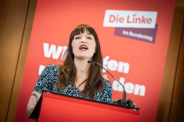 Parliamentary group chairwoman Heidi Reichinnek during her closing statement at the closed meeting of the parliamentary group of the Left Party in Gelsenkirchen Press statement at the end of the closed meeting , Gelsenkirchen NRW Germany PLAZA Hotel Gelsenkirchen