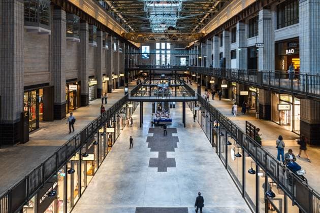 Battersea Power Station Shopping Centre. Modern Retail Space. London, UK, 4 July 2023 Battersea Power Station shopping centre blends modern retail stores with industrial design in a historic London landmark. London, UK, 4 July 2023, 65020304.jpg RECORD DATE NOT STATED