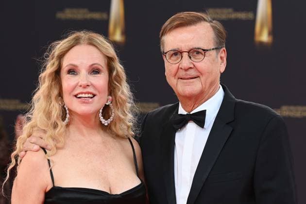 Hans MAHR, Media Manager, Katja BURKARD, Presenter, Red Carpet, Red Carpet Show, Arrival, Presentation of the German Television Award, The German Television Award 2025, German Television Award 2025 at MMC Studios Cologne, on 10 09 2025