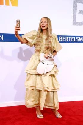 Bertelsmann, Party at the Bertelsmann Representative Office, Berlin, 11 09 2025 Jenny Elvers arriving at the Bertelsmann Summer Party 2025 at the Bertelsmann Representative Office in Berlin on 11 9 2025 Berlin Bertelsmann Representative Office Copyright: xAnitaxBuggex