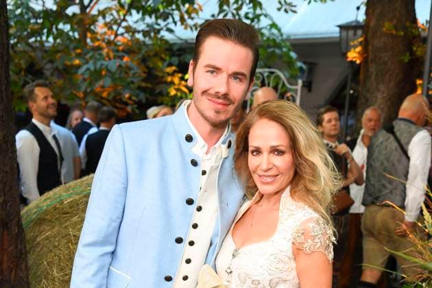 Eric Philippi and Michelle at the HeidiFest by Heidi Klum Pre Oktoberfest Event at Hofbraeuhaus in Munich on 18 09 2025 HeidiFest by Heidi Klum Pre Oktoberfest Event in Munich