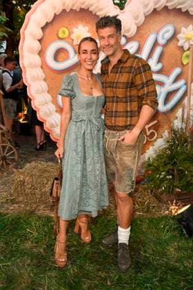 abb Annemarie Carpendale and Wayne Carpendale as guests in Tracht Lederhosen Dirndl at Heidifest 2025 by Heidi Klum the pre Oktoberfest event by Pro 7 at the Munich Hofbraeuhaus on 18 09 2025 in Munich