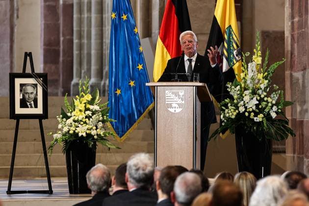 Federal President a D Dr Joachim Gauck Memorial act of the state government for Wolfgang Böhmer on Tuesday, September 23, 2025, the memorial act of the state government of Saxony Anhalt will take place in the monastery of Unser Lieben Frauen Magdeburg Saxony Anhalt in honor of the late Prime Minister a D Prof Dr Wolfgang Böhmer, who died at the end of June 2025