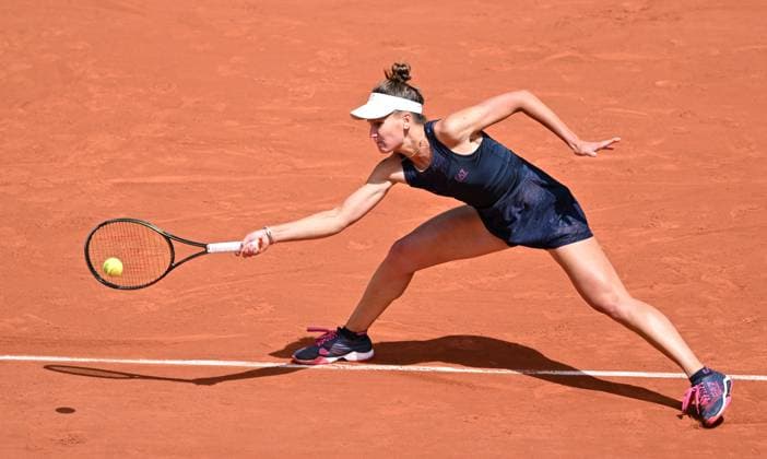 French Open Roland Garros 2022, day 9 PARIS, FRANCE - MAY 30: Veronika Kudermetova in action against Madison Keys of the USA in the women s singles match during French Open tennis tournament at Roland ?Garros Stadium in Paris, France on May 30, 2022. Ile-de-France France. Editorial use only. Please get in touch for any other usage.  Copyright: x2025xAnadoluxMustafaxYalcÄ±nx