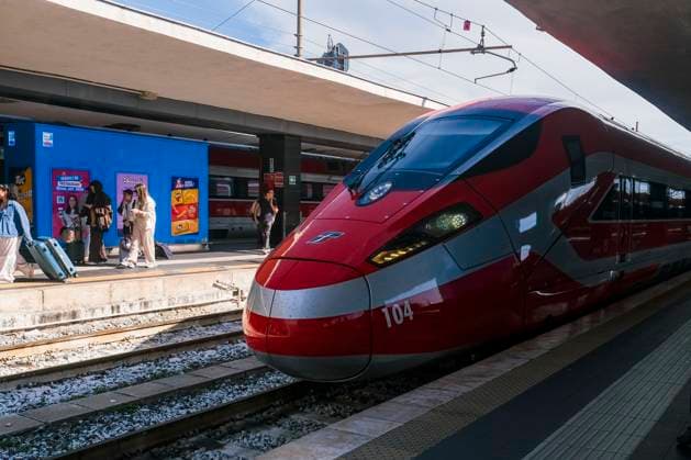 Next-Generation Frecciarossa 1000 The new generation Frecciarossa 1000, designed by Hitachi Rail, will officially enter service on Sunday, September 28. Developed to operate not only in Italy but also across seven European railway networks France, Spain, Germany, Austria, Switzerland, the Netherlands, and Belgium it marks a major step forward compared to the previous fleet. Equipped with cutting-edge technology, the train offers a more comfortable travel experience, centered on passenger needs. The new Frecciarossa can reach a maximum speed of 300 km h, and is certified for speeds of up to 360 km h, making it one of the most advanced and efficient trains in Europe. _DSF1624 Copyright: xAntonioxBalascox