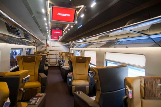 Next-Generation Frecciarossa 1000 The new generation Frecciarossa 1000, designed by Hitachi Rail, will officially enter service on Sunday, September 28. Developed to operate not only in Italy but also across seven European railway networks France, Spain, Germany, Austria, Switzerland, the Netherlands, and Belgium it marks a major step forward compared to the previous fleet. Equipped with cutting-edge technology, the train offers a more comfortable travel experience, centered on passenger needs. The new Frecciarossa can reach a maximum speed of 300 km h, and is certified for speeds of up to 360 km h, making it one of the most advanced and efficient trains in Europe. _DSF1751 Copyright: xAntonioxBalascox