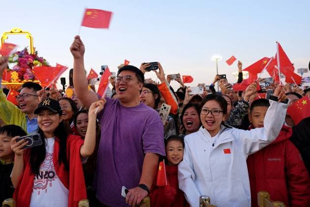 (251001) -- BEIJING, Oct. 1, 2025 -- People attend a flag-raising ceremony marking the 76th anniversary of the founding of the People s Republic of China at Tian anmen Square in Beijing, capital of China, Oct. 1, 2025. ) CHINA-BEIJING-NATIONAL DAY-FLAG-RAISING CEREMONY (CN) XingxGuangli