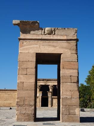 October 1, 2025, Madrid, Madrid, Spain: MADRID, SPAIN †October 1: Exterior views of the Egyptian Temple of Debod, which was moved to Madrid, Spain, to protect it from flooding caused by the construction of the Aswan Dam on the Nile River. Madrid Spain - ZUMAle O 20251001_zip_h199_023 Copyright: xAaronxHerediax