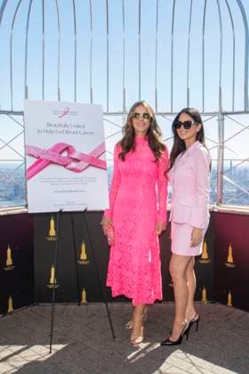 October 1, 2025, New York, New York, USA: ELIZABETH HURLEY and OLIVIA MUNN visit The Empire State Building to honor The Esto e Lauder Companiesâ€⠢ Breast Cancer Campaign and Breast Cancer Awareness Month in New York. 1 October 2025 New York USA - ZUMAa265 20251001_zep_a265_028 Copyright: xEricxAcquayex