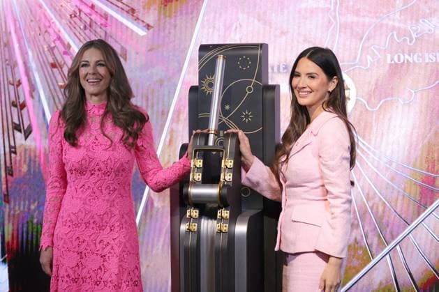 October 1, 2025, New York, New York, USA: ELIZABETH HURLEY and OLIVIA MUNN visit the Empire State Building to honor The Estee Lauder Companies Breast Cancer Campaign and Breast Cancer Awareness Month in New York City. The event featured the ceremonial lighting of the landmark tower in pink, symbolizing hope, awareness, and support for the global fight against breast cancer. New York USA - ZUMAra1_ 20251001_aap_ra1_058 Copyright: xGiadaxPapinixRampelotto Europanex