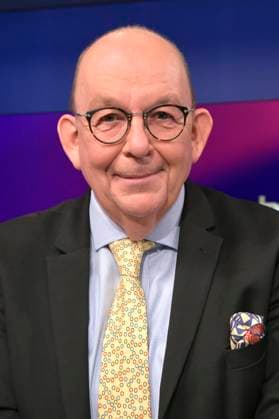 Denis Scheck on the ARD talk show maischberger in Studio Berlin Adlershof Berlin, 01 10 2025 Foto:xM.xBehrensx xFuturexImagex maischberger0101_5023
