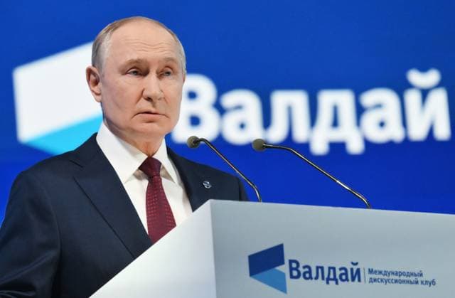 Russia Putin Valdai Discussion Club 9018300 02.10.2025 Russian President Vladimir Putin delivers a speech during a plenary session The Polycentric World: Instructions for Use of the Valdai International Discussion Club in Sochi, Krasnodar region, Russia. Grigory Sysoev Sputnik Sochi Krasnodar region Russia  Copyright: xGrigoryxSysoevx
