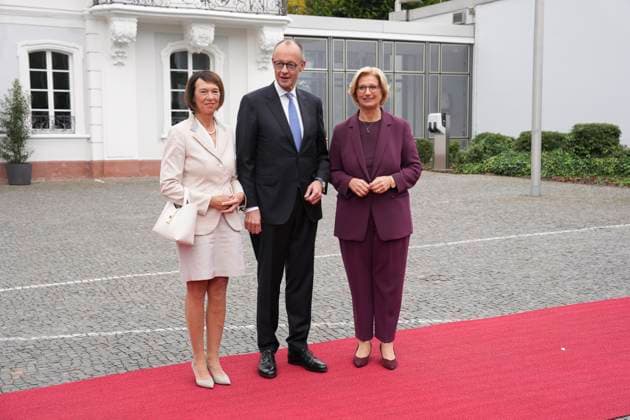 Celebrations to mark the Day of German Unity in Saarbruecken Anke Rehlinger together with Federal Chancellor Friedrich Merz and his wife Charlotte arriving at the State Chancellery, Saarbruecken, 03 10 2025 Saarbruecken Saarland Germany