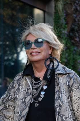 PFW - Jean Paul Gaultier Outside Arrivals Amanda Lear arrives at the Jean Paul Gaultier show during the Womenswear Spring Summer 2026 as part of Paris Fashion Week on October 5, 2025 in Paris, France. Photo by Robin Psaila ABACAPRESS.COM Paris France Copyright: xPsailaxRobin ABACAx