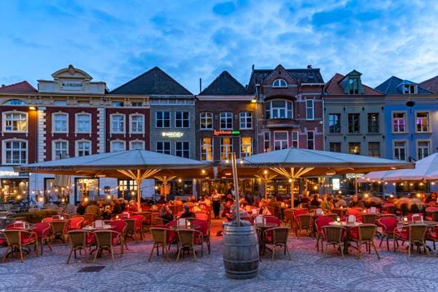 Venlo market square Restaurant on the market at dusk, Venlo, Netherlands Restaurant on market square at dusk, Venlo, Netherlands