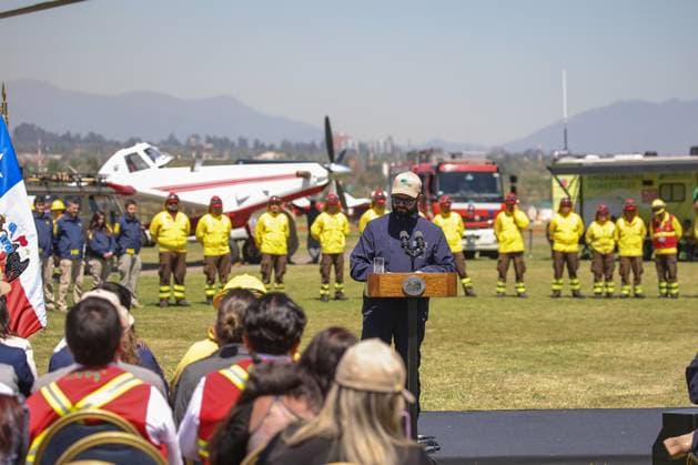 Santiago, October 06, 2025 The President of the Republic, Gabriel Boric Font, heads the launching of the Action Plan 2025 2026 for the prevention, mitigation and control of forest fires Diego Martin Aton Chile, Aton 1050719 jpeg Copyright: DiegoxMartin