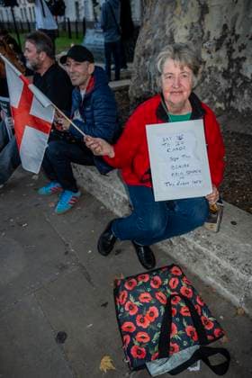 October 6, 2025, London, United Kingdom: A protester holds a placard during the demonstration. A couple of hundred people gathered outside Downing Street to protest against Keir Starmer™s proposal to introduce digital ID into the UK. The demonstration was arranged by Turning Point the organisation originally set up by murdered American far-right activist Charlie Kirk. London United Kingdom - ZUMAs197 20251006_aaa_s197_232 Copyright: xLabxKyxMox