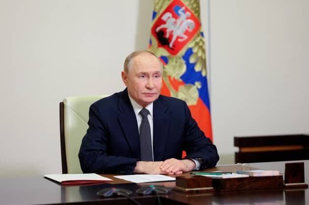 RUSSIA, MOSCOW REGION - OCTOBER 7, 2025: Russia s President Vladimir Putin is seen in his residence in Novo-Ogaryovo during a videoconference meeting of standing members of Russia s Security Council Russia - ZUMAt113 20251007_zaa_t113_341 Copyright: xAndreixBabushkinx