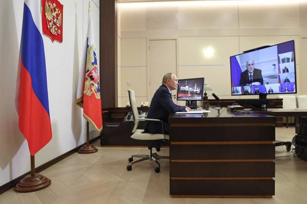 RUSSIA, MOSCOW REGION - OCTOBER 7, 2025: Russia s President Vladimir Putin holds a videoconference meeting of standing members of Russia s Security Council from his residence in Novo-Ogaryovo Russia - ZUMAt113 20251007_zaa_t113_343 Copyright: xAlexanderxKazakovx