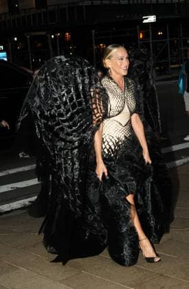 October 8, 2025, New York, New York, USA: SARAH JESSICA PARKER attends the 2025 New York City Ballet Fall Fashion Gala.David H. Koch Theater, Lincoln Center, NYC .October 8, 2025. ...attends the 2025 New York City Ballet Fall Fashion Gala.David H. Koch Theater, Lincoln Center, NYC .October 8, 2025. New York USA - ZUMAms4_ 20251008_faf_ms4_001 Copyright: xSoniaxMoskowitzxGordonx