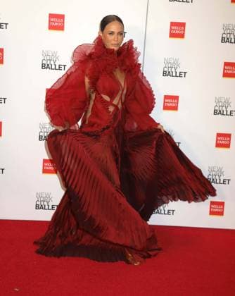 October 8, 2025, New York, New York, USA: Actor NICOLE ARI PARKER seen at the New York City BalletÃ¢â‚¬â ¢s 2025 Fall Fashion Gala held at the David H. Koch Theater at Lincoln Center. New York USA - ZUMAk03_ 20251008_zaf_k03_007 Copyright: xNancyxKaszermanx