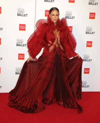 October 8, 2025, New York, New York, USA: Actor NICOLE ARI PARKER seen at the New York City BalletÃ¢â‚¬â ¢s 2025 Fall Fashion Gala held at the David H. Koch Theater at Lincoln Center. New York USA - ZUMAk03_ 20251008_zaf_k03_008 Copyright: xNancyxKaszermanx