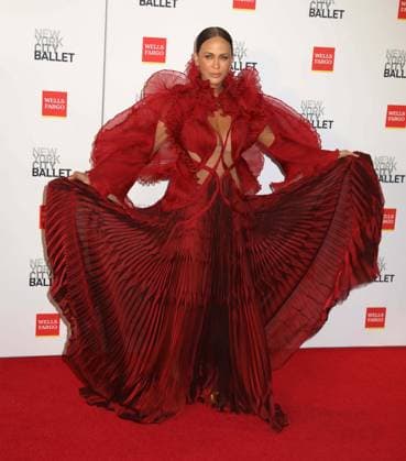 October 8, 2025, New York, New York, USA: Actor NICOLE ARI PARKER seen at the New York City BalletÃ¢â‚¬â ¢s 2025 Fall Fashion Gala held at the David H. Koch Theater at Lincoln Center. New York USA - ZUMAk03_ 20251008_zaf_k03_009 Copyright: xNancyxKaszermanx