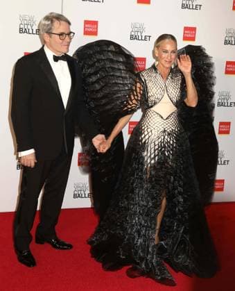 October 8, 2025, New York, New York, USA: Actors MATTHEW BRODERICK and SARAH JESSICA PARKER seen at the New York City Balletâ€⠢s 2025 Fall Fashion Gala held at the David H. Koch Theater at Lincoln Center. New York USA - ZUMAk03_ 20251008_zaf_k03_052 Copyright: xNancyxKaszermanx