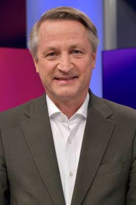 Nikolaus Blome on the ARD talk show maischberger in Studio Berlin Adlershof Berlin, 08 10 2025 Foto:xM.xBehrensx xFuturexImagex maischberger0810_5013