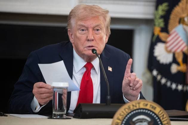 United States President Donald J Trump speaks during a roundtable on antifa in the State Dining Room of the White House in Washington, DC, USA, October 8, 2025 Credit Francis Chung Pool via CNP AdMedia 449494 2025 10 08 District of Columbia Washington  Copyright: xAdMediax STAR_449494_005