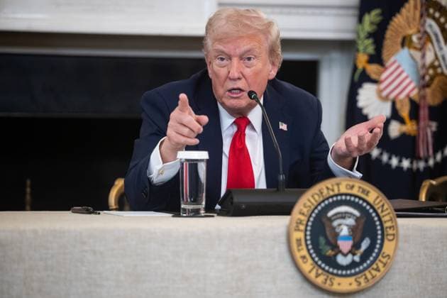United States President Donald J Trump speaks during a roundtable on antifa in the State Dining Room of the White House in Washington, DC, USA, October 8, 2025 Credit Francis Chung Pool via CNP AdMedia 449494 2025 10 08 District of Columbia Washington  Copyright: xAdMediax STAR_449494_010