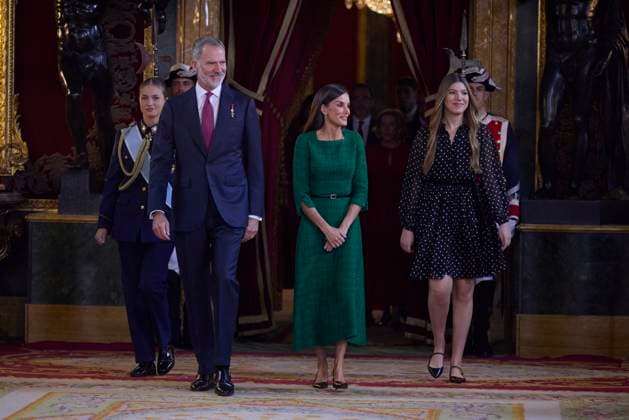 October 12, 2025, Madrid, Madrid, Spain: KING FELIPE VI of Spain and QUEEN LETIZIA of Spain CROWN PRINCESS LEONOR of Spain and PRINCESS SOFIA of Spain attend a reception during the National Day at the Royal Palace Madrid Spain - ZUMAc260 20251012_zep_c260_011 Copyright: xMikexChicorrox