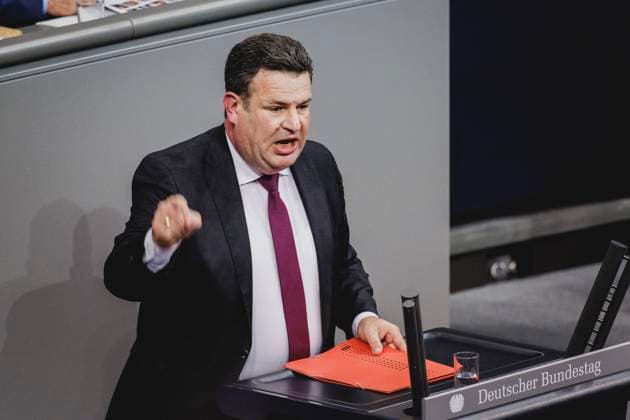 Hubertus Heil, Member of the German Bundestag SPD , taken during the session of the German Bundestag in Berlin, 15 10 2025 Berlin Germany Copyright: xFlorianxGaertnerx