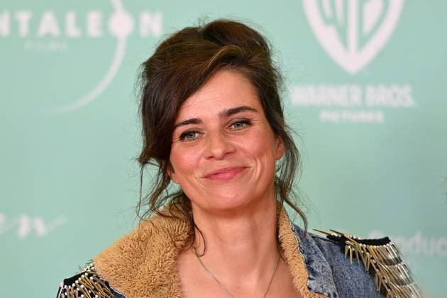 Nora TSCHIRNER actress , single image,cropped single motif,portrait,portrait world premiere of NO HIT WONDER on 21 10 2025 at the Mathaeser cinema in Munich