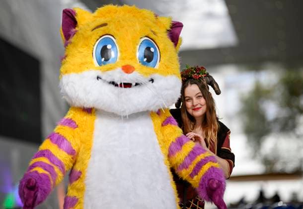 Play ambassador Mhaire Stritter Mhaire with mascot Meeps on 22 10 2025 SPIEL Essen trade fair from 23 10 26 10 2025 in E s s e n Deutschland Messe