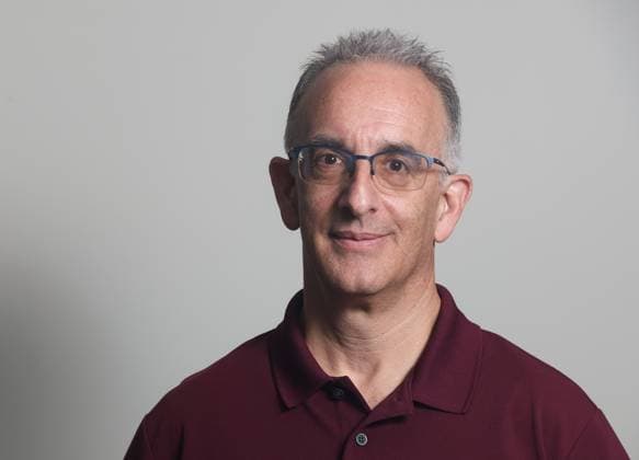 October 28, 2025, St. Petersburg, Florida, USA: Tampa Bay Times reporter Jeffrey S. Solochek at the Poynter Institute on Tuesday, Oct. 28, 2025 in St. Petersburg. Solochek is part of the Times Education Hub team. St. Petersburg USA - ZUMAs70_ 20251028_zan_s70_066 Copyright: xDirkxShaddx