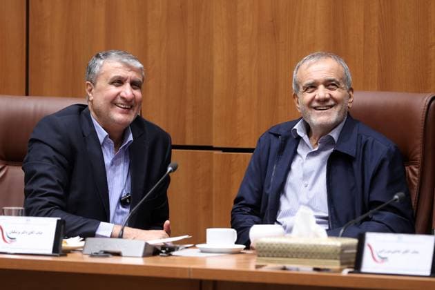 November 2, 2025, Tehran, Iran: Iranian President MASOUD PEZESHKIAN (R) and the head of Iran s Atomic Energy Organization MOHAMMAD ESLAMI (L) tour the countryÃ¢â‚¬â ¢s nuclear facilities in Tehran. During their visit to the Atomic Energy Organization and the nuclear power plant, they reviewed Iran s nuclear achievements and met with senior managers in the nuclear industry. Tehran Iran - ZUMAi98_ 20251102_zih_i98_008 Copyright: xIranianxPresidencyx