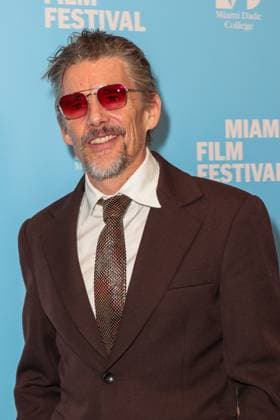 Actor Ethan Hawke poses on the red carpet at the GEMS Film Festival, where he will receive the Variety Virtuoso Award in Miami, United States, 02 November 2025. Actor Ethan Waks honored at the GEMS Film Festival in Miami !ACHTUNG: NUR REDAKTIONELLE NUTZUNG!  Copyright: xGiorgioxVierax AME4921 20251103-55018420595_1