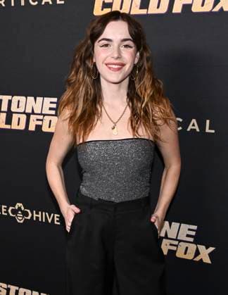November 2, 2025, Beverly Hills, California, USA: American actress KIERNAN SHIPKA attends Stone Cold Fox Los Angeles Red Carpet Premiere. Beverly Hills USA - ZUMAb173 20251102_aap_b173_020 Copyright: xBillyxBennightx