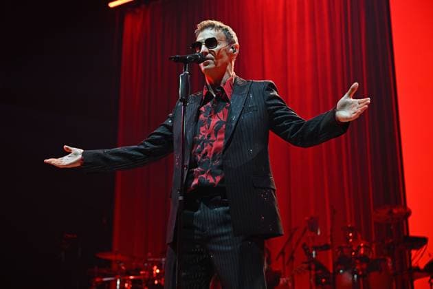 Marti Pellow performing at O2 Arena in London LONDON, ENGLAND - NOVEMBER 02: Marti Pellow performing at O2 Arena, Greenwich as part of ˜Love Is All Around™ 30th Anniversary Tour on November 02, 2025 in London, England. CAP MAR MAR Great Britain Copyright: xMartinxHarris CapitalxPicturesx