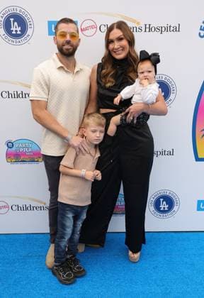 02 November 2025 - Los Angeles, California - Aiden James Miller, Alan Miller, Pamela Noble, Avalon Miller. 25th Annual Party on the Pier Benefiting UCLA Mattel Children s Hospital held at Santa Monica Pier in Santa Monica. Santa Monica USA - ZUMAa123 20251102_zaa_a123_154 Copyright: xADx