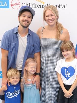 02 November 2025 - Los Angeles, California - Lincoln Kress, Nathan Kress, London Kress, Evie Kress ,Rosie Kress 25th Annual Party on the Pier Benefiting UCLA Mattel Children s Hospital held at Santa Monica Pier in Santa Monica. Santa Monica USA - ZUMAa123 20251102_zaa_a123_208 Copyright: xADx