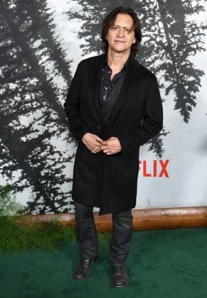 Premiere Of Netflix s Train Dreams HOLLYWOOD, LOS ANGELES, CALIFORNIA, USA - NOVEMBER 03: American film and television actor Clifton Collins Jr. arrives at the Premiere Of Netflix s Train Dreams held at The Egyptian Theatre Hollywood on November 3, 2025 in Hollywood, Los Angeles, California, United States., Credit:Juan Pablo Rico Avalon United States, California, Hollywood, The Egyptian Theatre Hollywood  Copyright: xJuanxPabloxRicox xAvalonx 1050185054