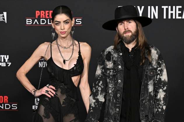 LeeAnna Vamp with husband Cameron Lee Vamp at the premiere of the movie Predator Badlands at the TCL Chinese Theater Los Angeles, 03 11 2025 Foto:xD.xStarbuckx xFuturexImagex predator_5124